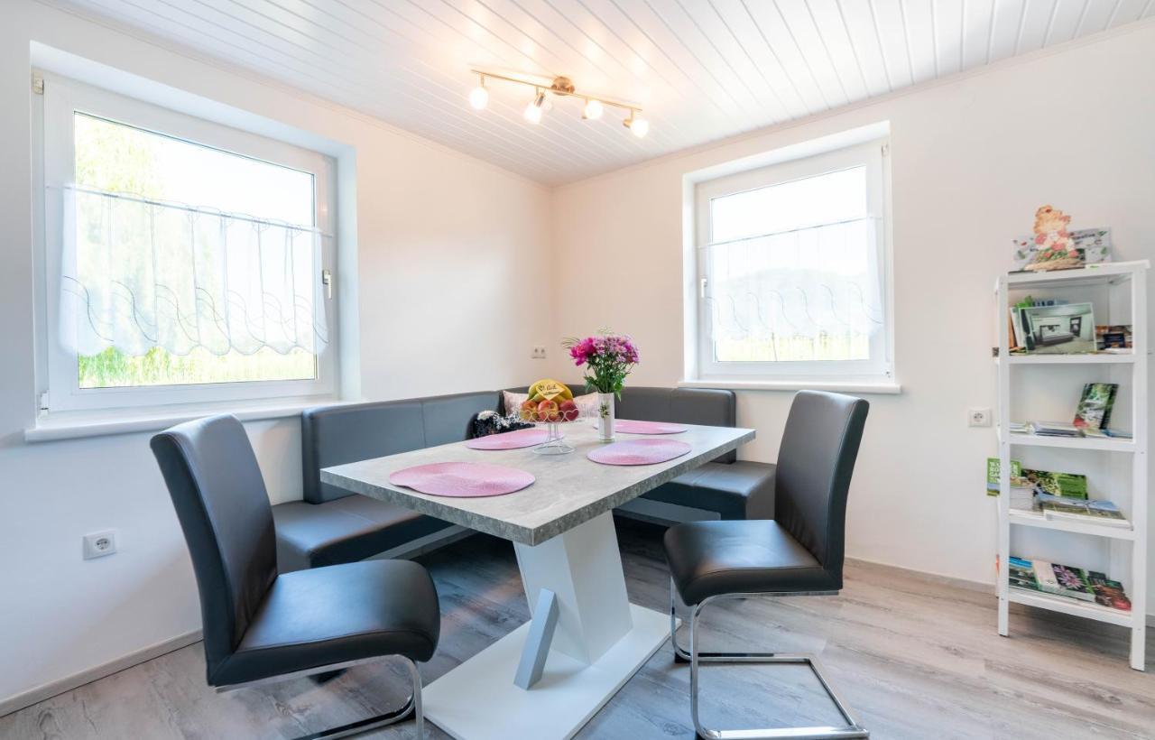 ליוצכאך Ferienhaus Treissmann An Der Weinstrasse מראה חיצוני תמונה